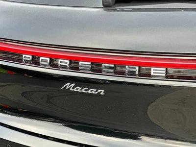 2025 Porsche Macan AWD