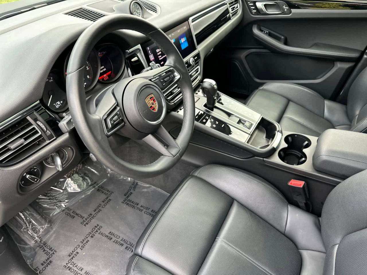 2025 Porsche Macan AWD