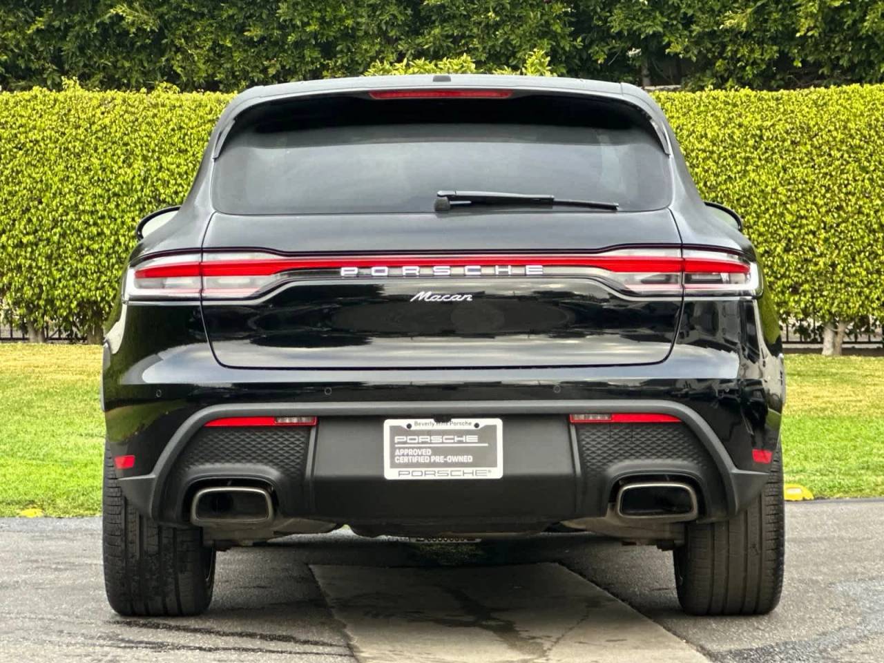 2025 Porsche Macan AWD