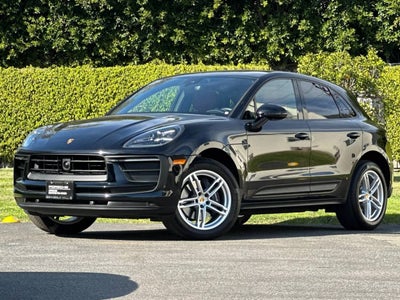 2025 Porsche Macan AWD