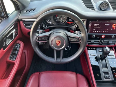 2025 Porsche Macan AWD