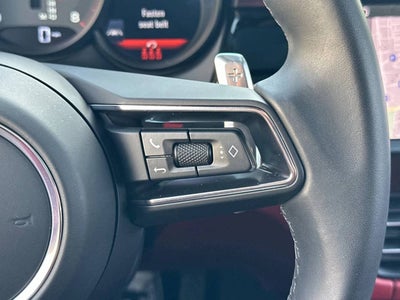 2025 Porsche Macan AWD