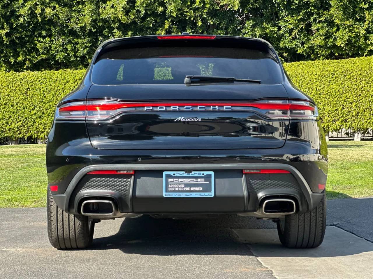 2025 Porsche Macan AWD