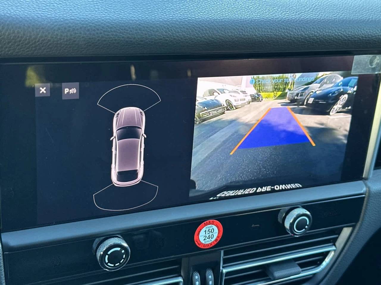 2025 Porsche Macan AWD