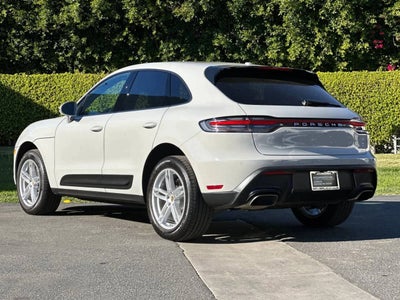 2025 Porsche Macan AWD