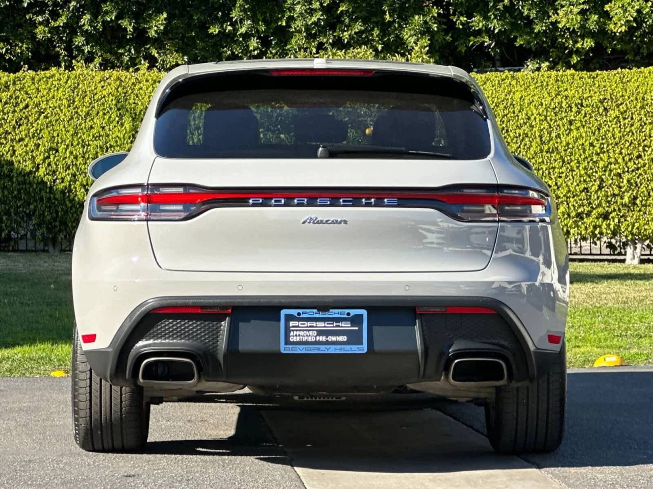2025 Porsche Macan AWD