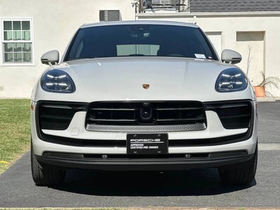 2025 Porsche Macan Base