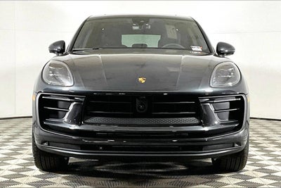 2025 Porsche Macan AWD