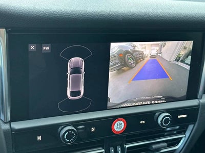 2025 Porsche Macan Base