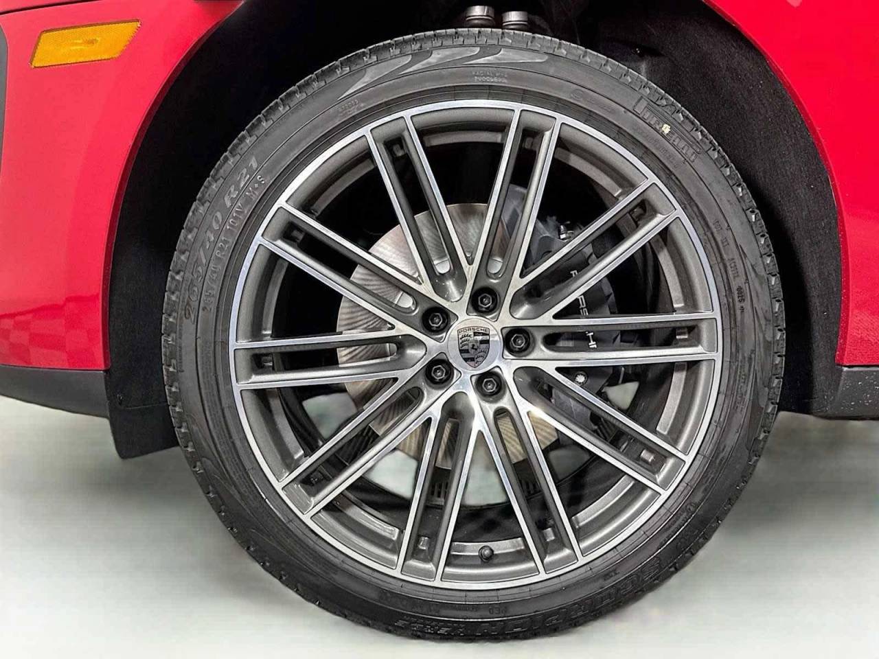 2025 Porsche Macan AWD