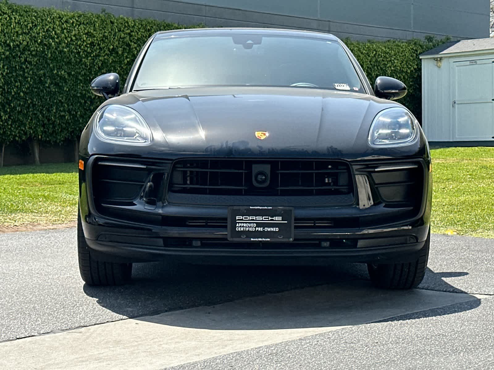2025 Porsche Macan Base