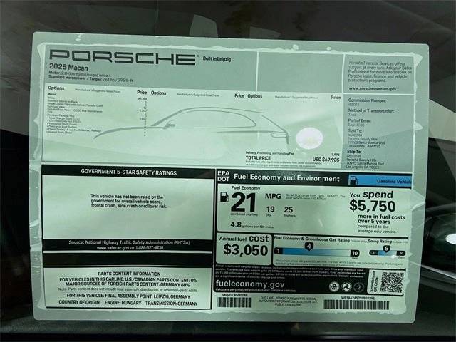 2025 Porsche Macan Base