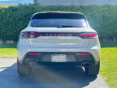 2025 Porsche Macan Base