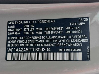 2026 Porsche Macan Base