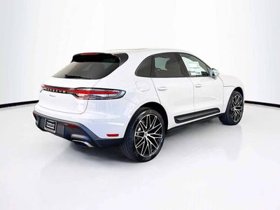 2026 Porsche Macan Base