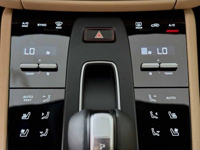 2026 Porsche Macan AWD