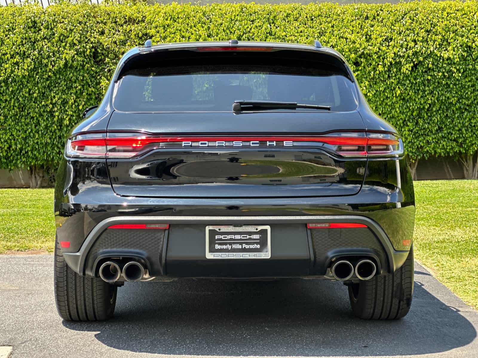 2026 Porsche Macan Base