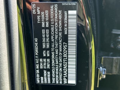 2026 Porsche Macan Macan