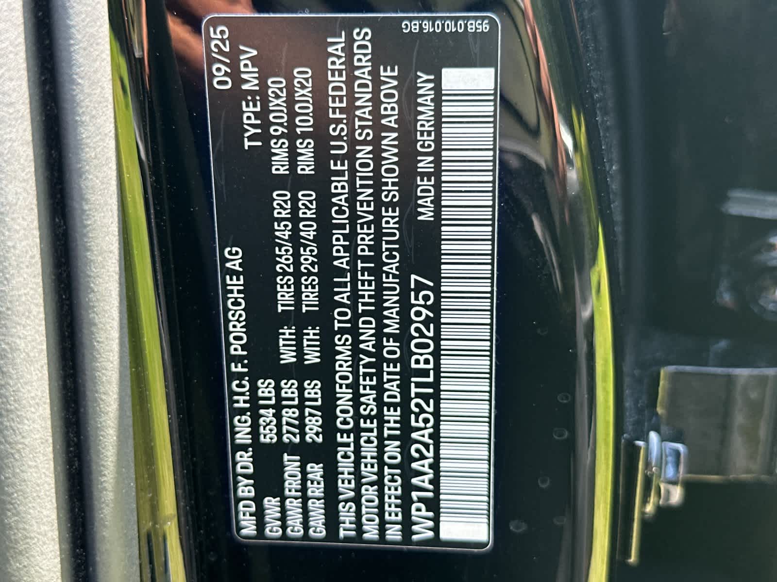 2026 Porsche Macan Macan