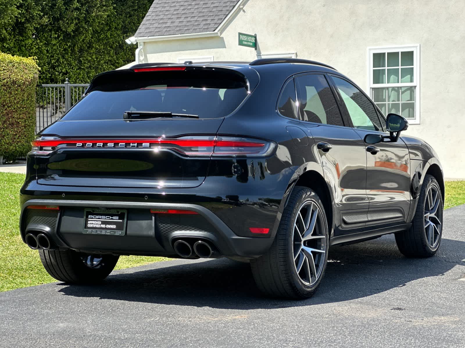2026 Porsche Macan Macan