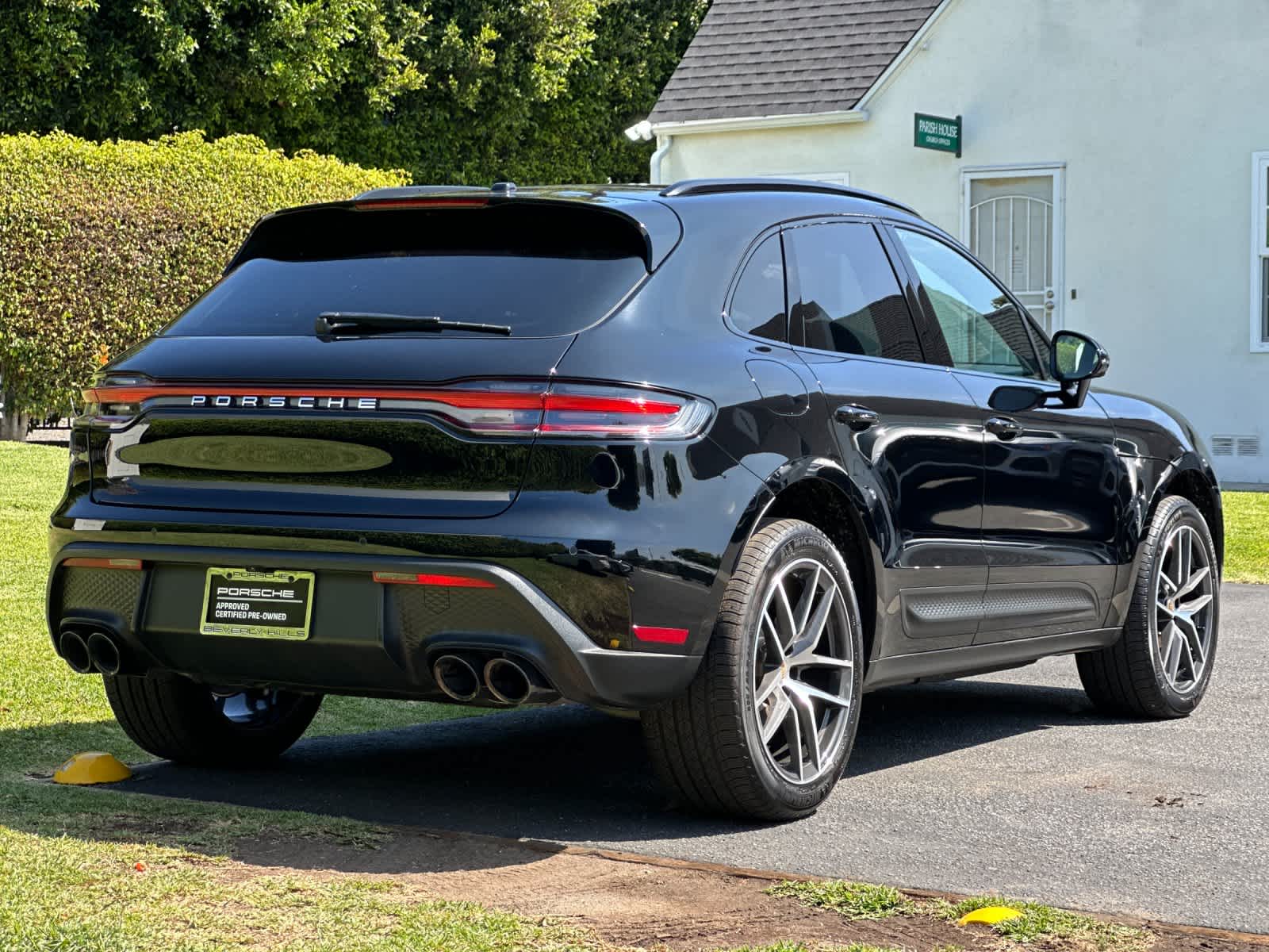 2026 Porsche Macan Macan