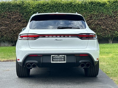 2026 Porsche Macan Macan