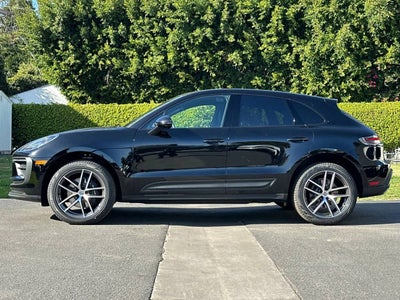 2026 Porsche Macan AWD