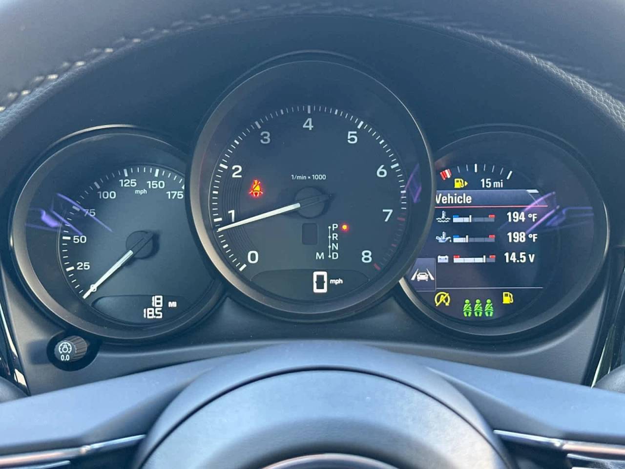 2026 Porsche Macan AWD