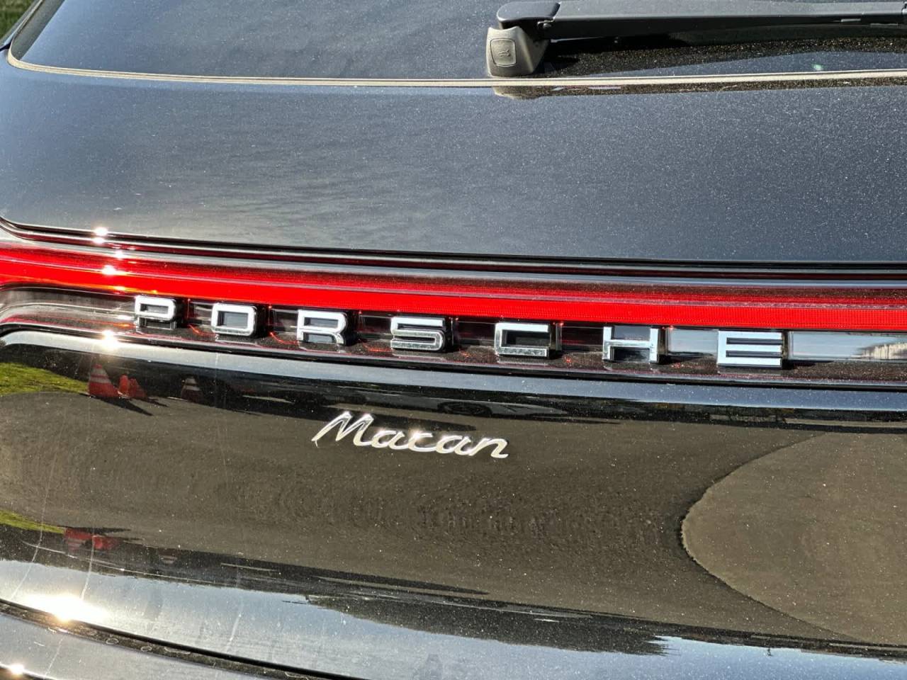 2026 Porsche Macan AWD