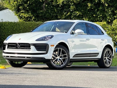 2026 Porsche Macan AWD