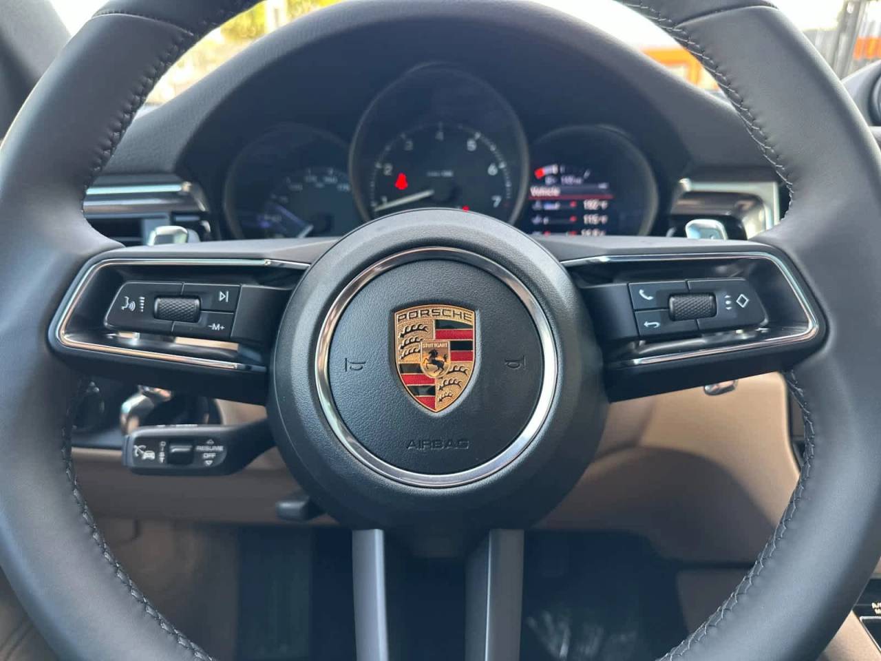 2026 Porsche Macan AWD