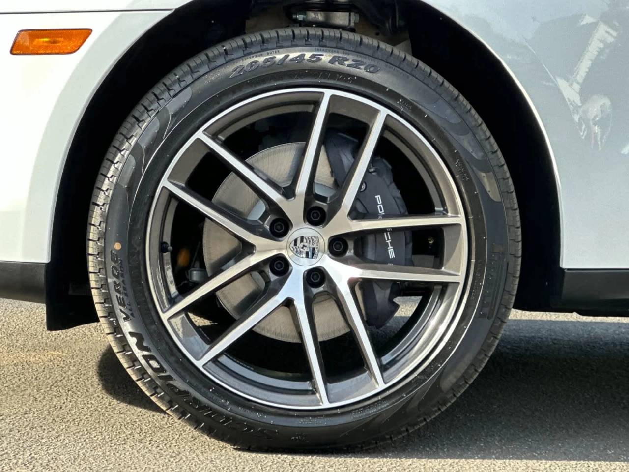 2026 Porsche Macan AWD