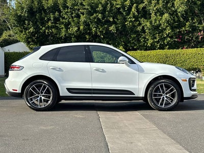2026 Porsche Macan Macan