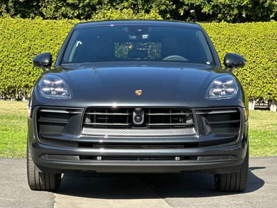 2026 Porsche Macan AWD