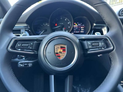 2026 Porsche Macan AWD