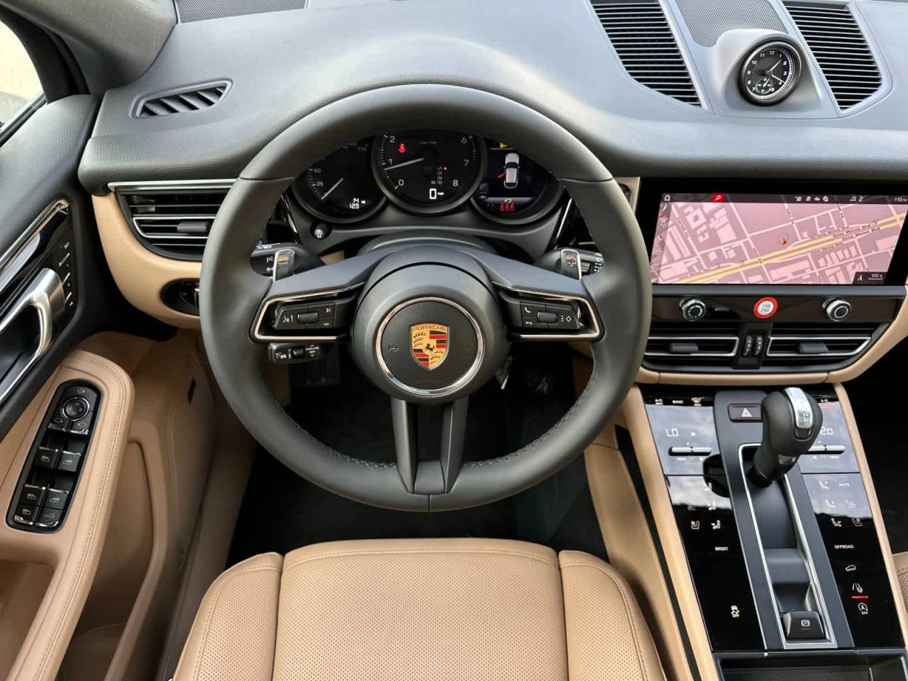 2026 Porsche Macan AWD