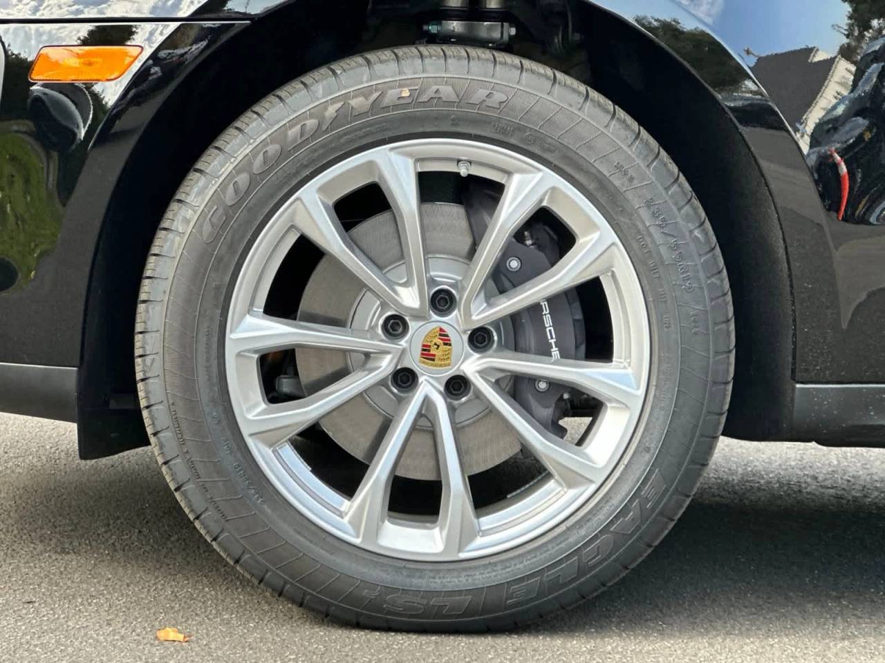 2026 Porsche Macan AWD