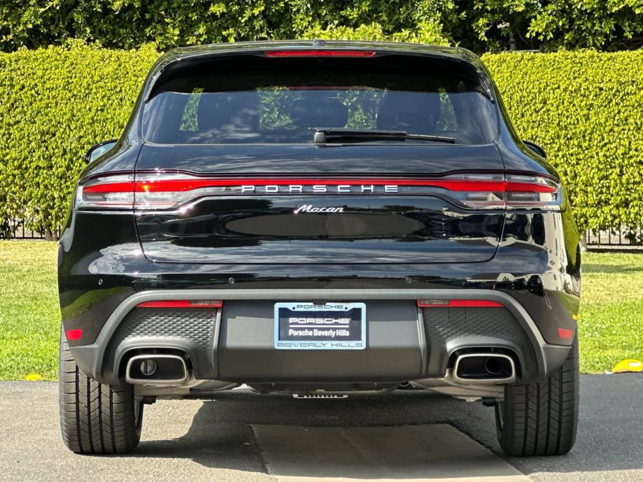 2026 Porsche Macan AWD