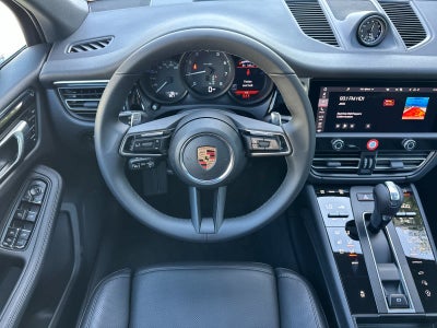 2026 Porsche Macan AWD