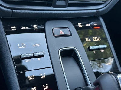 2026 Porsche Macan AWD