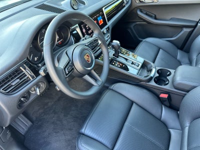 2026 Porsche Macan AWD