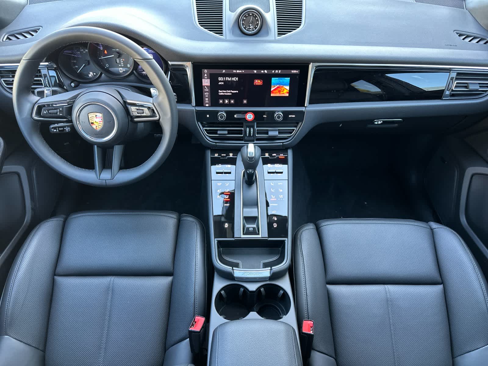 2026 Porsche Macan AWD