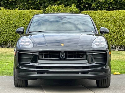 2026 Porsche Macan Macan