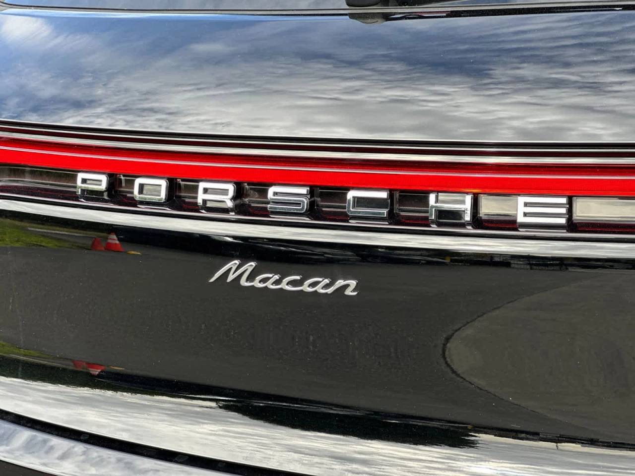 2026 Porsche Macan Macan