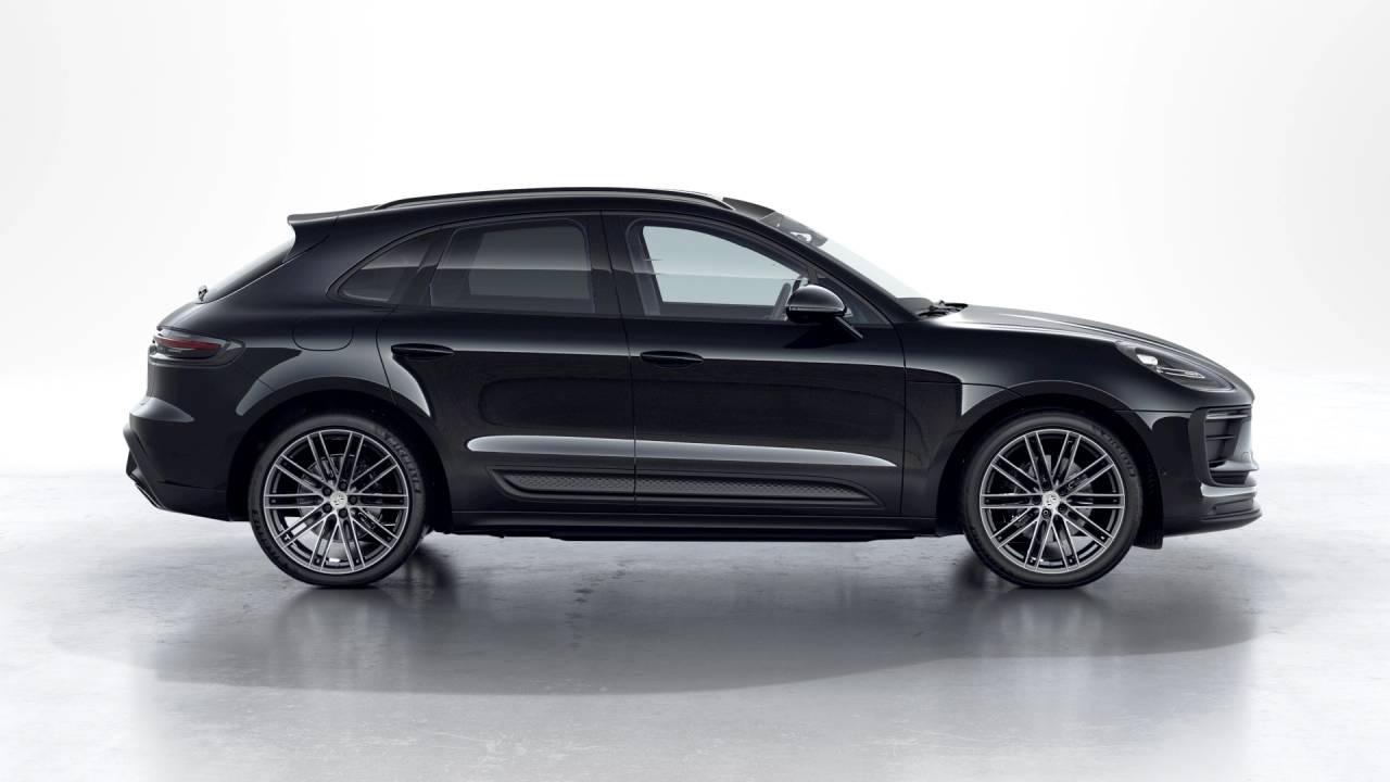 2026 Porsche Macan AWD