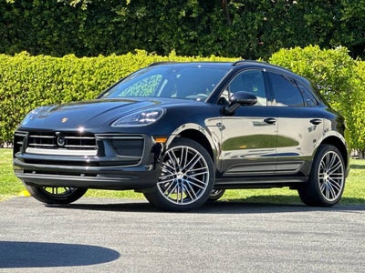 2026 Porsche Macan Macan