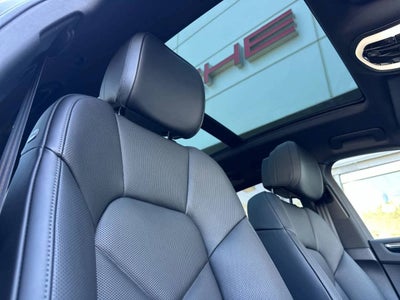 2026 Porsche Macan Macan