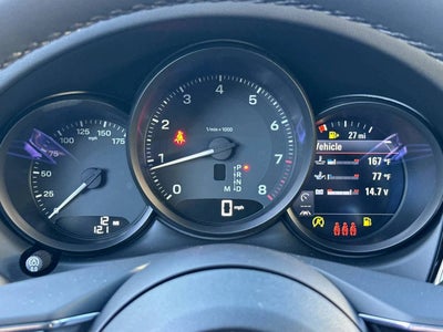 2026 Porsche Macan Base