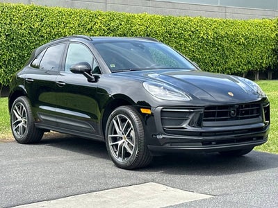 2026 Porsche Macan Base