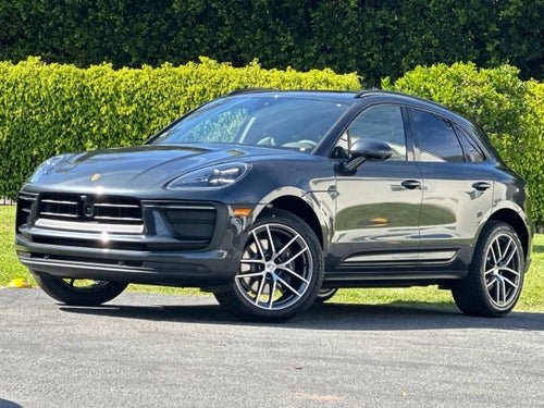 2026 Porsche Macan Base